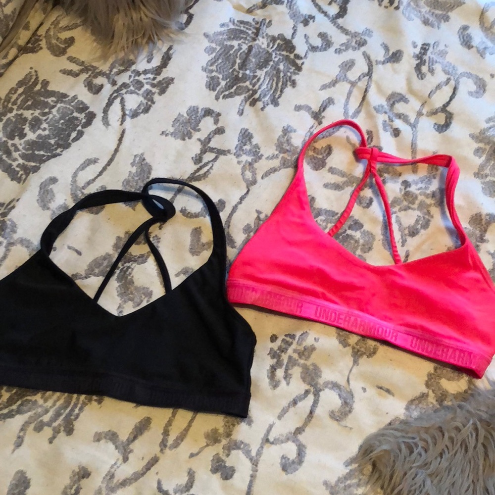 XS UNDER ARMOUR SPORTS BRAS